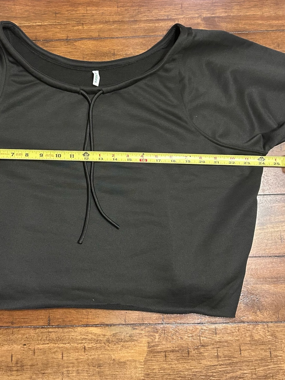 Halara Cropped Sweatshirt Size XS Black Crewneck New without tags - Picture 4 of 6